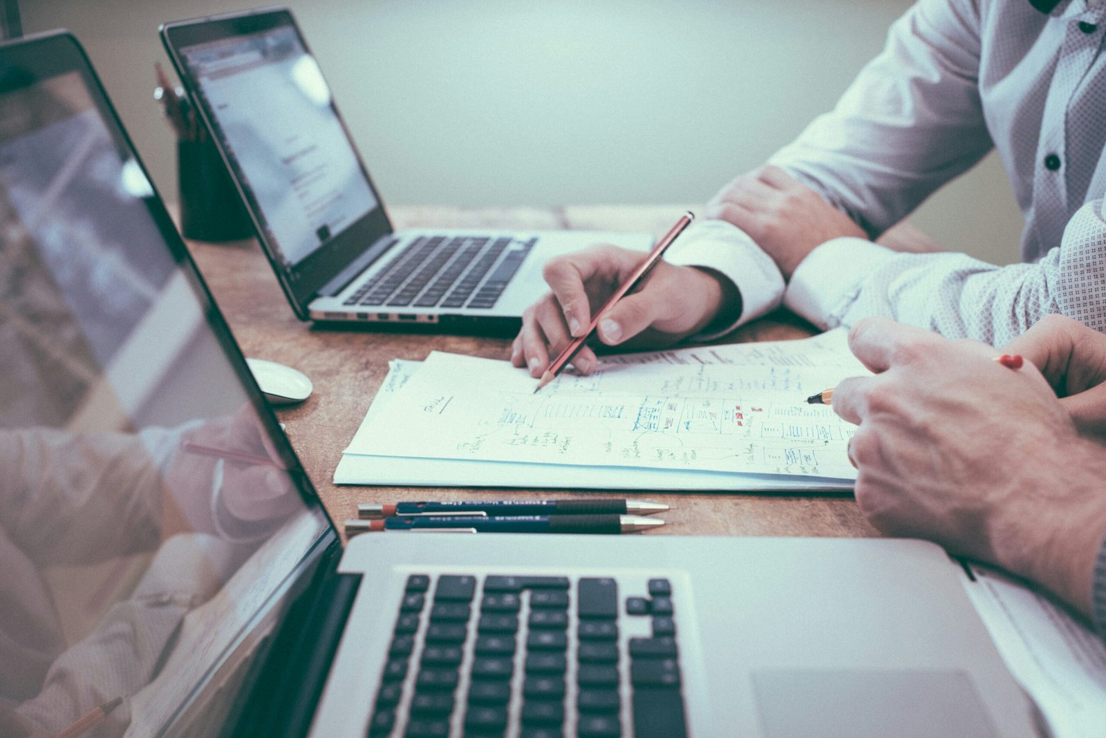 Création de site internet : 5 idées reçues qui sont terrifiantes pour votre visibilité 1 Les 5 idées reçues sur la création de site internet professionnel